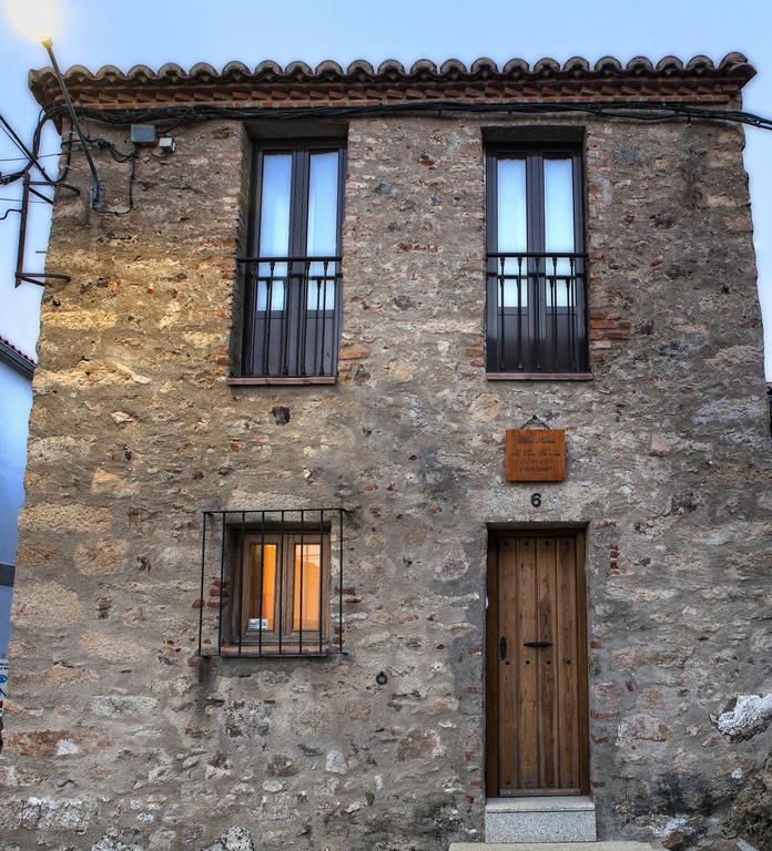 Apartamentos Rurales La Casa De Luis Santa Cruz de la Sierra Exterior photo